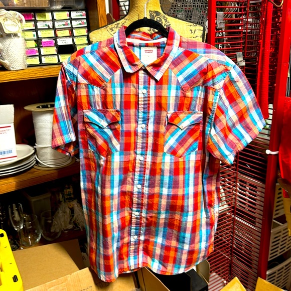 Levi's Other - Levi Strauss & Co. Short-Sleeved Shirt